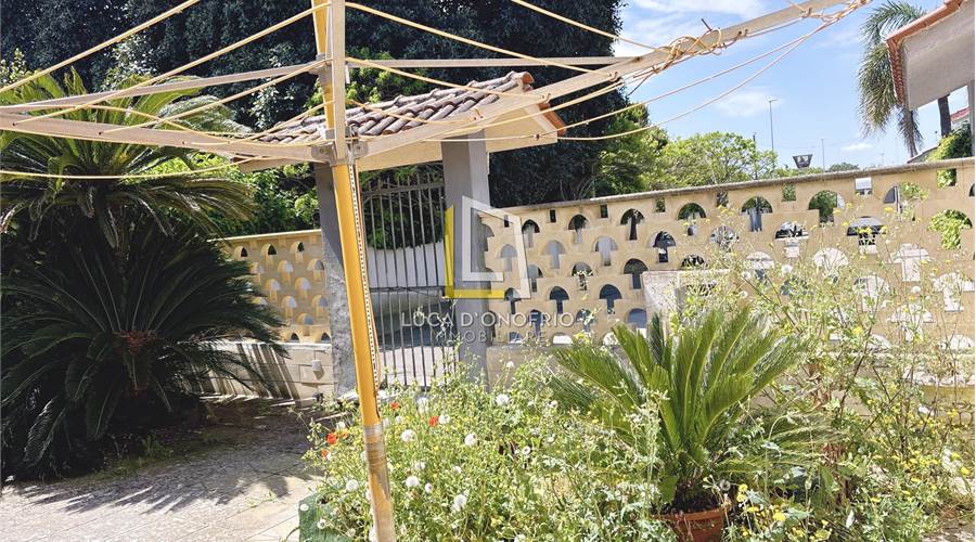 SCOPERTO - VIA BETTINO CRAXI