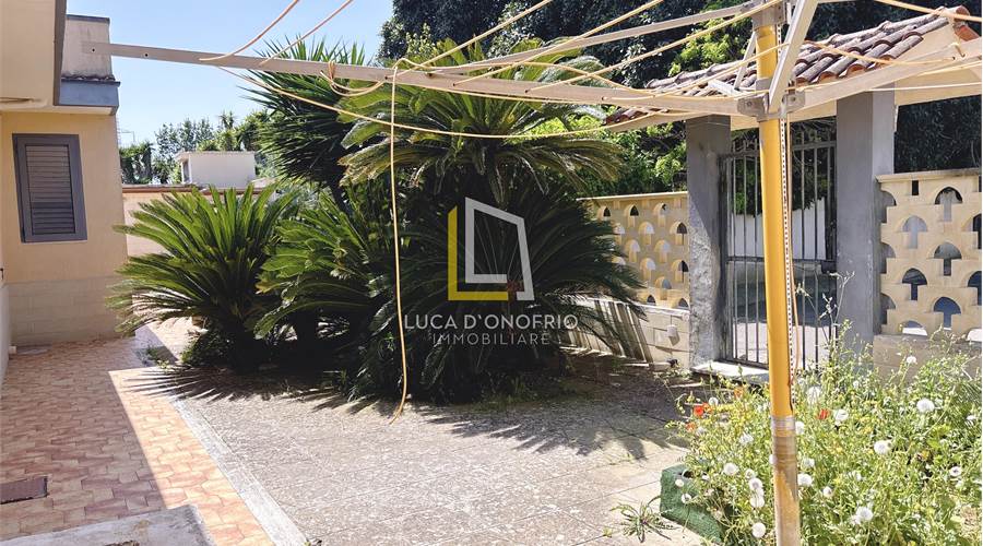 SCOPERTO - VIA BETTINO CRAXI