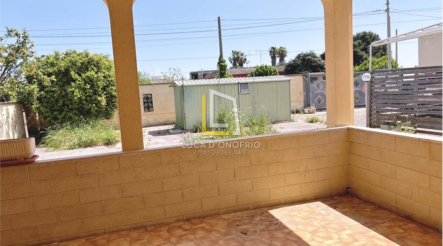 VERANDA COPERTA - APPARTAMENTO GRANDE