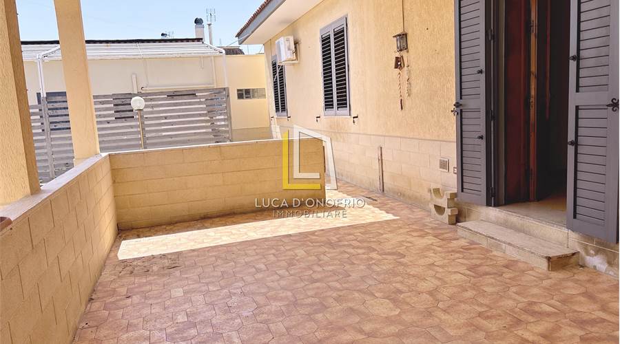 VERANDA COPERTA - APPARTAMENTO GRANDE